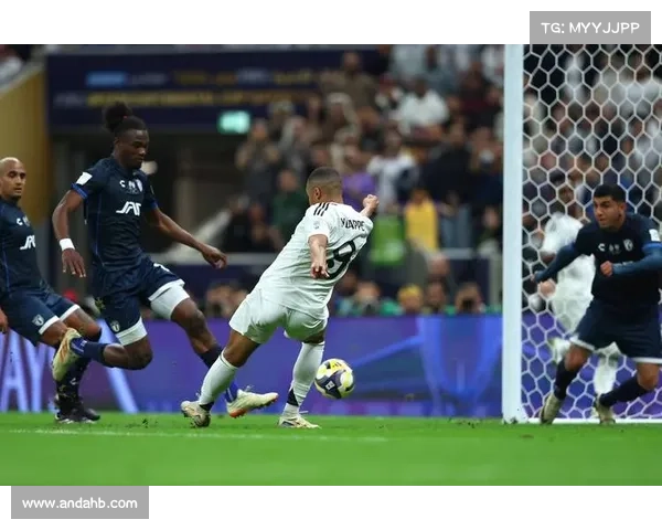 帽子戏法背后的传奇故事：三个进球如何改变历史的轨迹